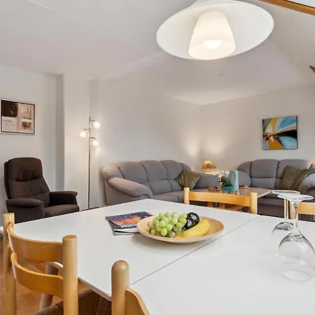 2 Bedroom Awesome In *