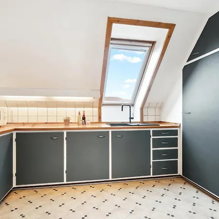 2 Bedroom Awesome In *