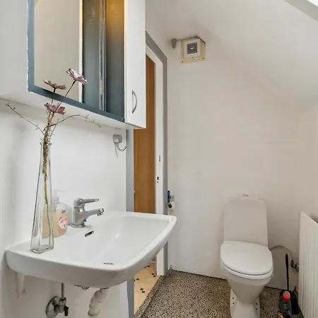 2 Bedroom Awesome In