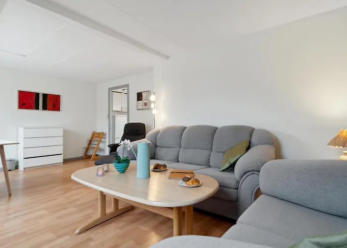 2 Bedroom Awesome In Appartement *