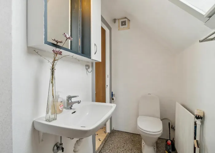 2 Bedroom Awesome In